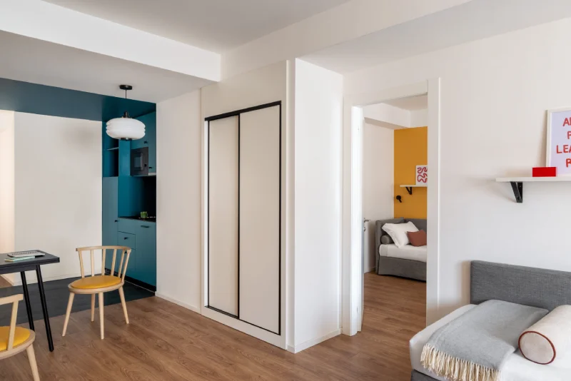 Apartment with separate living and sleeping areas, equipped kitchen and modern furnishings for extended stays - Aparthotel Colombo, BZAR hotels in Rome